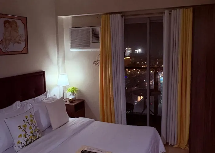 Apartment Cozy King Bed With Sofa Bed Sunvida Tower Across Sm With Balcony *