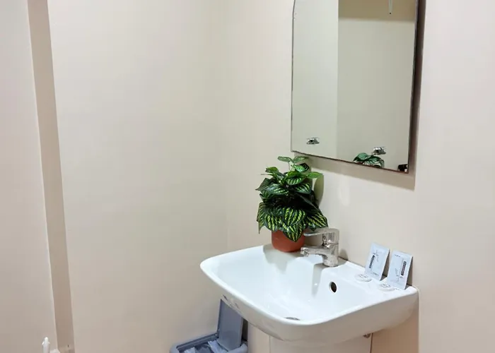 Cozy King Bed With Sofa Bed Sunvida Tower Across Sm With Balcony Apartment *